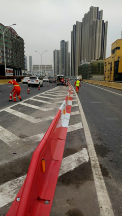 武漢市道路升級進(jìn)入收官階段，交通安全設(shè)施安裝同步提速